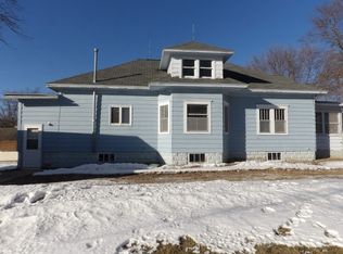 213 S Garfield Ave, Eagle Grove, IA 50533