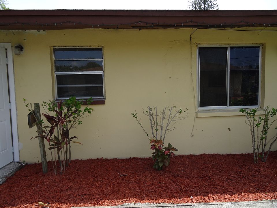 2nd image of 3147 Economy St #B