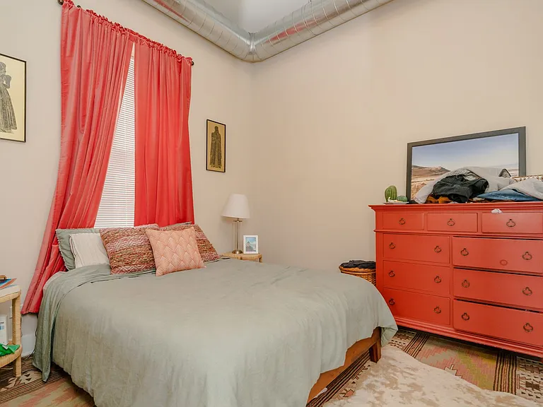 1447 W. Superior St. — Photo 7