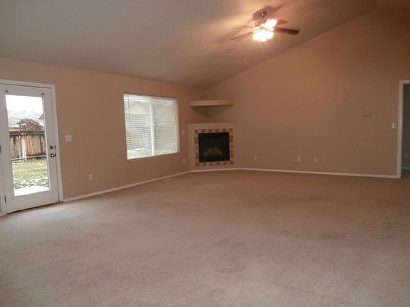 3rd image of 1106 Vanity Peak Dr