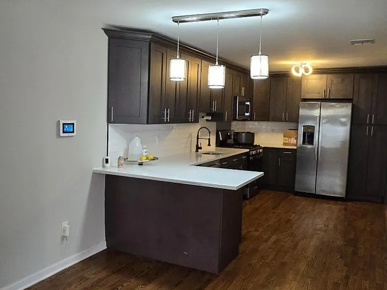 212 N Walnut St — Photo 10