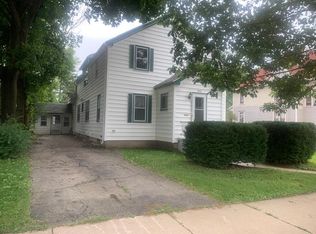 926 Glen St, Janesville, WI 53545