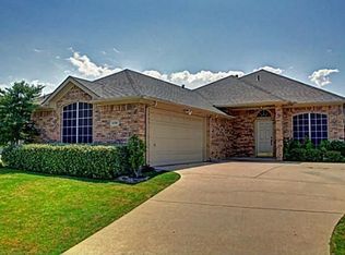 4733 Feldman Dr, Carrollton, TX 75010