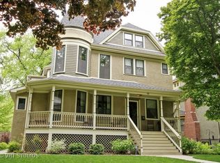 163 N Harvey Ave, Oak Park, IL 60302