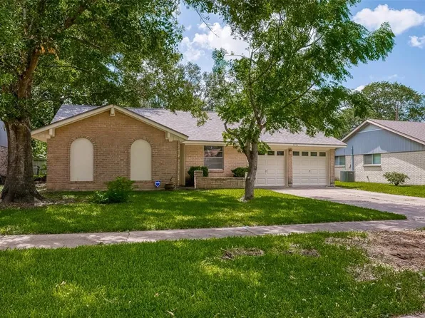 2216 Hickory Lane, Pasadena, TX 77502