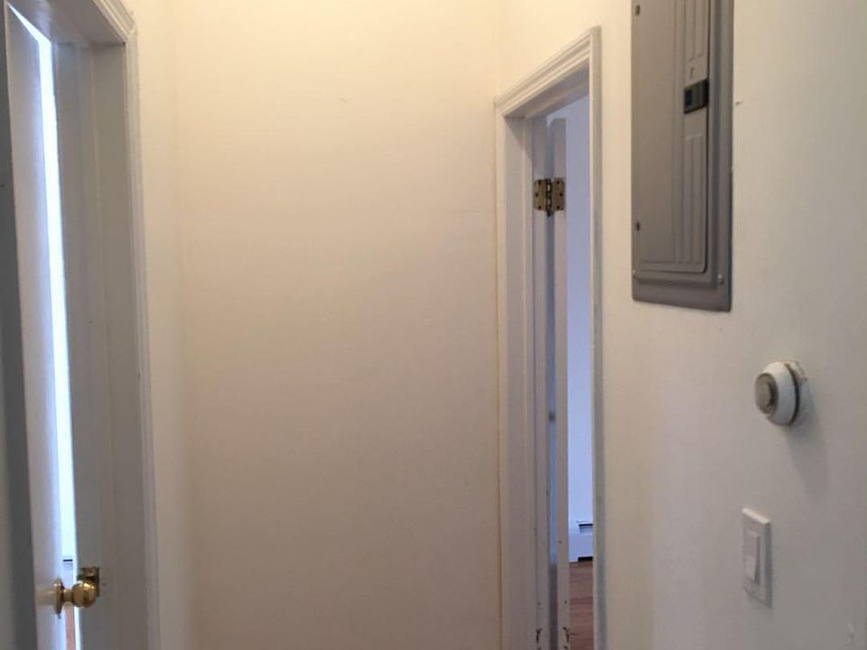 1st image of 10449 41st Ave