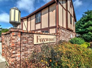 131 Foxwood Close #131, Milford, CT 06461