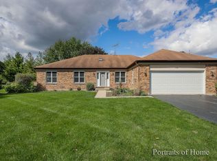 746 Braintree Ln, Bartlett, IL 60103