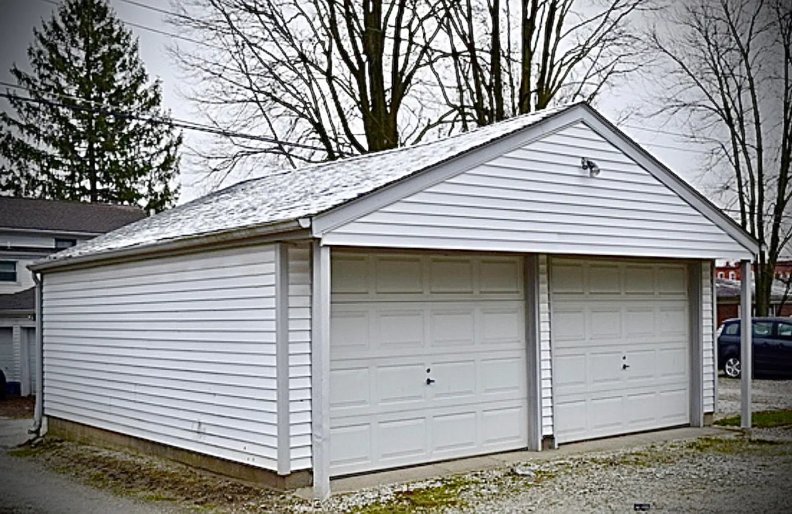 121-125 North Jefferson Street - Garage — Photo 1