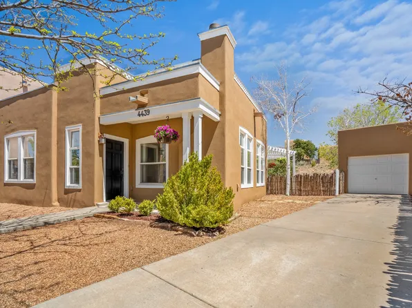 4439 Long Shadow Ln, Santa Fe, NM 87507