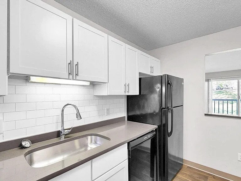 Audenn Apartments — Photo 98