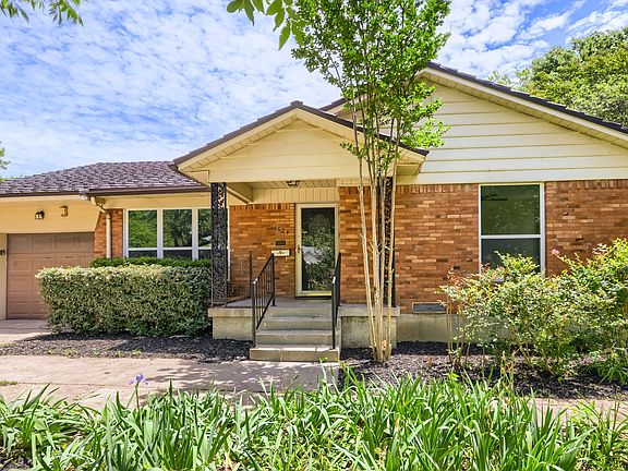 2nd image of 11624 Tuscany Way