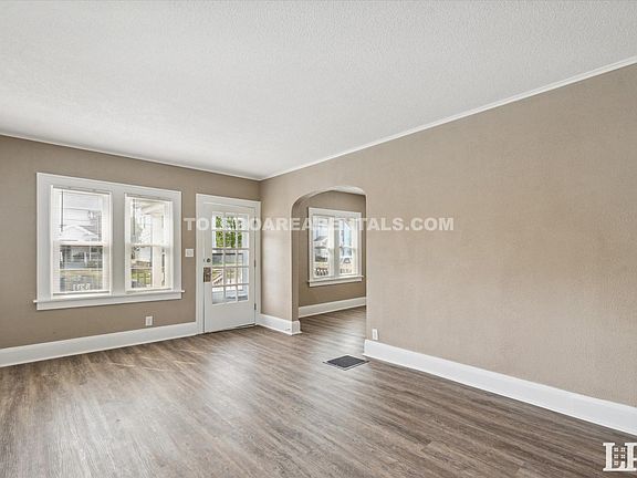 4th image of 3506 Revere Dr