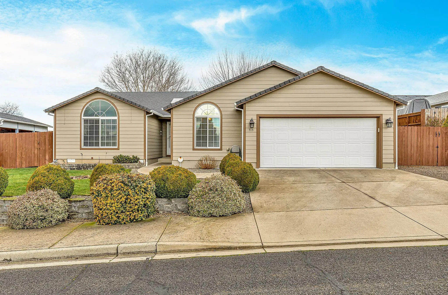 513 Winston Ct photo 1