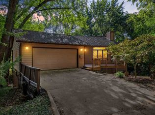 435 Bayard St, Iowa City, IA 52246