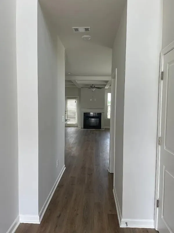 4009 Garden Ln NW — Photo 3