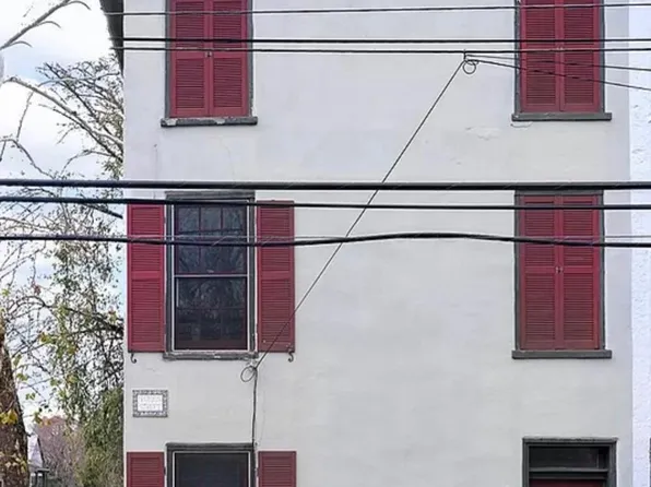 71 N Union St #B, Lambertville, NJ 08530