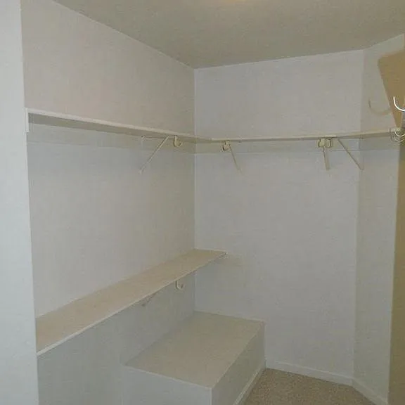 1093 Belridge St — Photo 9