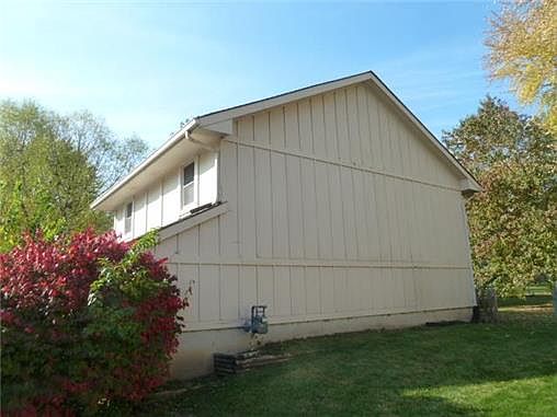 2nd image of 1324 Independence Ct