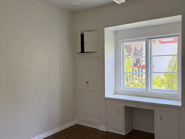 1322 Miller Dr — Photo 7