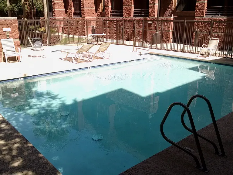305 S Wilson St #102 — Photo 34