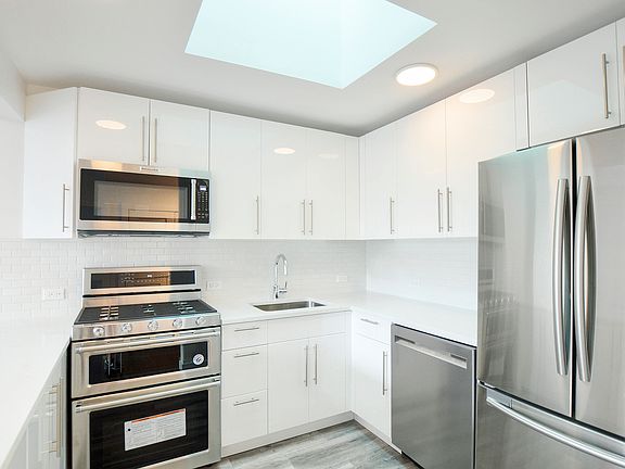 2nd image of 210 W 138th St APT 3