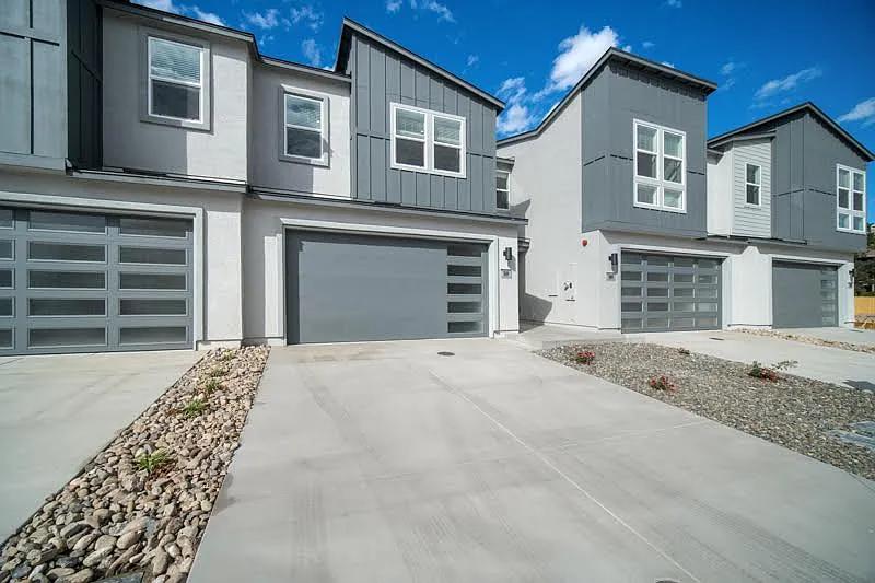 2610 Deweese Loop
