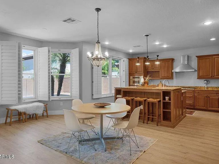 4590 E Waterman St — Photo 10