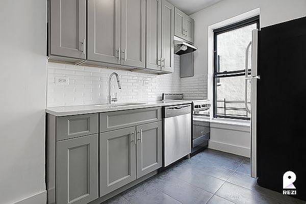 1st image of 522 W 161st St APT 22