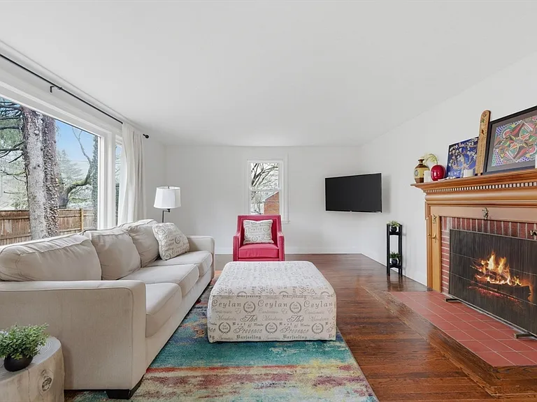 30 Allandale St #1 — Photo 8