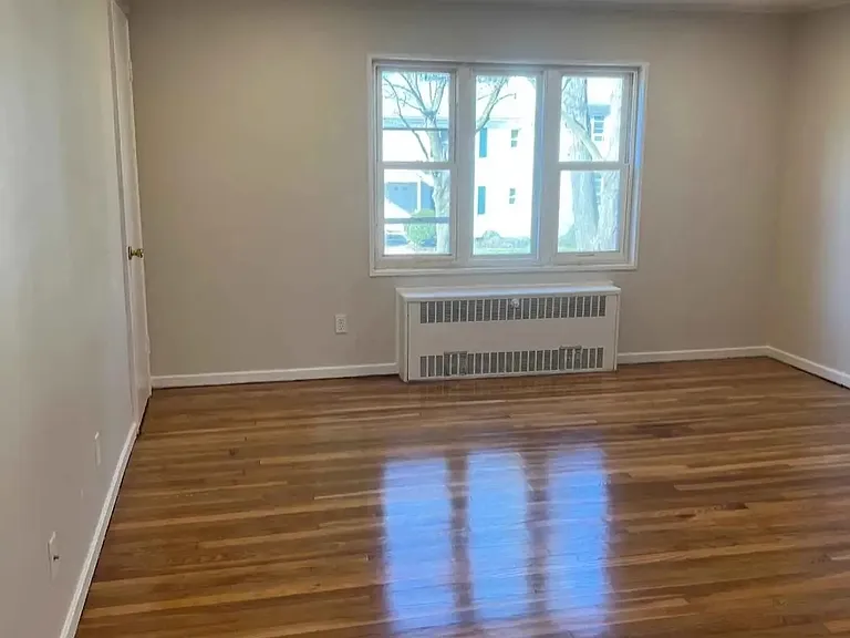 30B Garfield Park #B — Photo 1