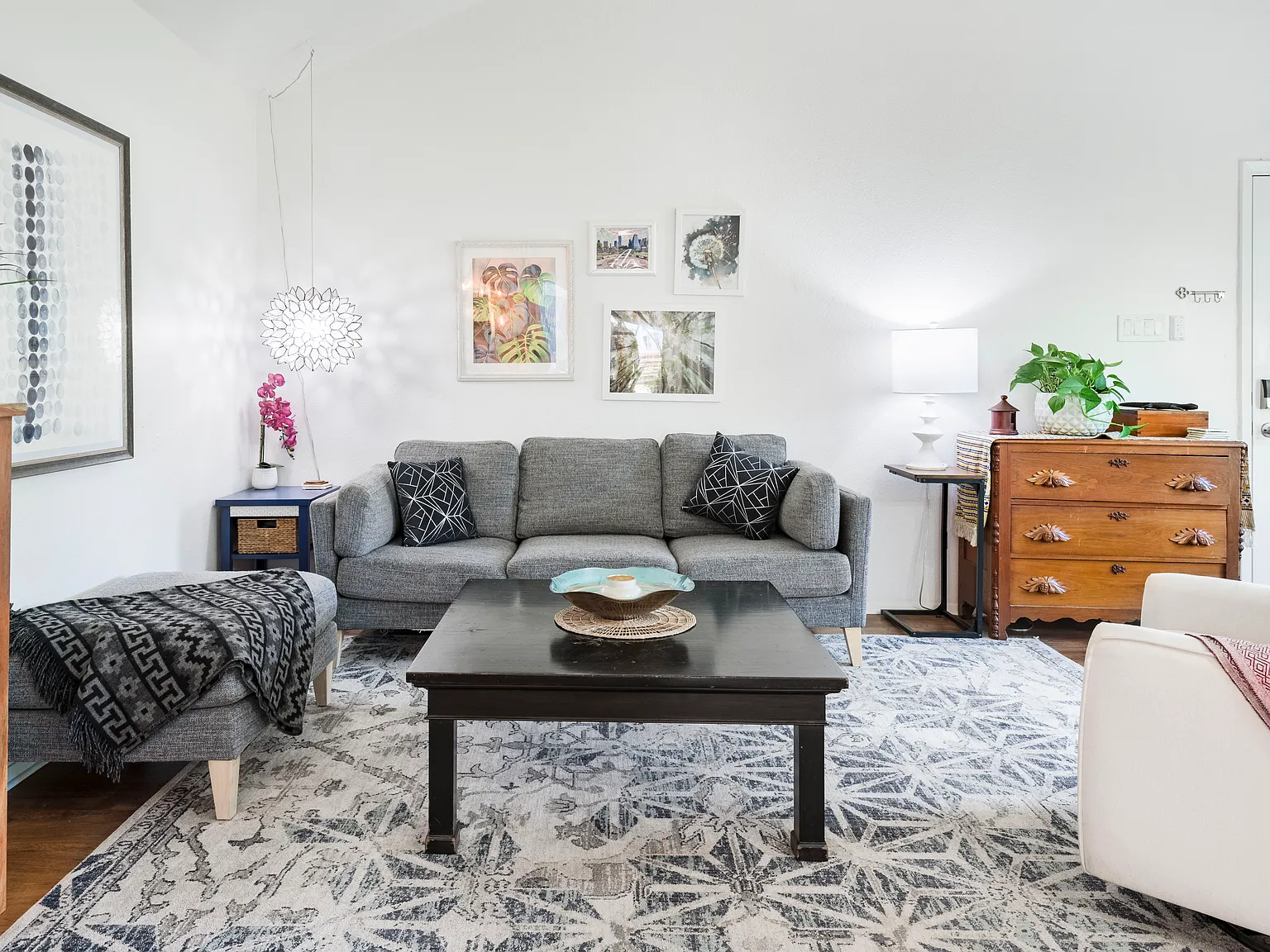 3 bed, $2,500 — Photo 3