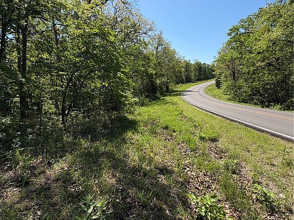 3rd image of Ivy Bend Rd