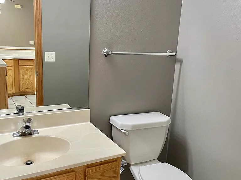 3805 NE Gardenia Ln — Photo 13