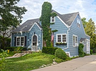 3937 Grove Ave, Western Springs, IL 60558