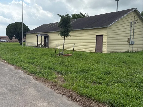 1814 Lodge Ln, Corpus Christi, TX 78409