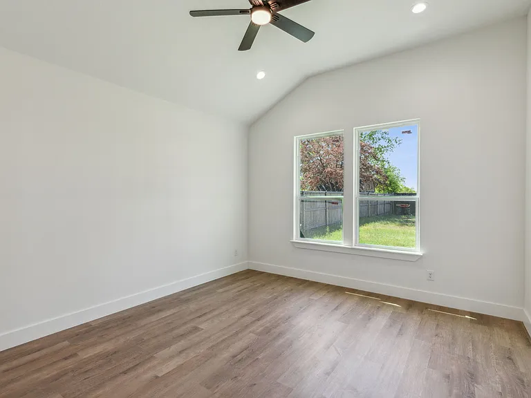 4617 Pickett St — Photo 23