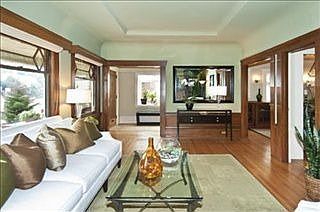 3rd image of 250 Claremont Blvd