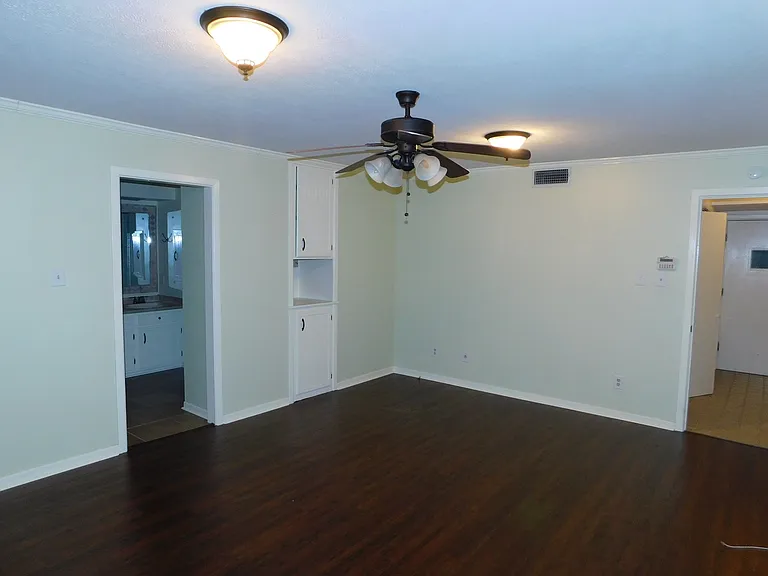 4220 Birdwell Dr — Photo 11