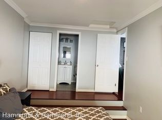 8445 Outland View Dr, Sun Valley, CA 91352