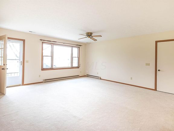 3rd image of 398 West Ave