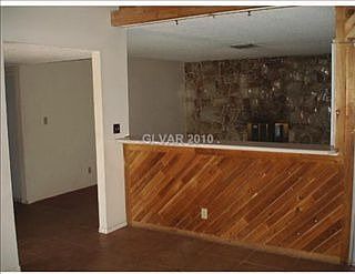 2nd image of 4035 Clear View Dr