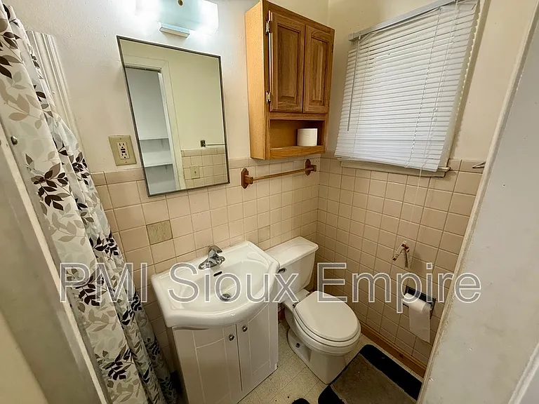 133 S Summit Ave #2 — Photo 5