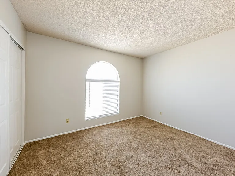 4323 W Piute Ave — Photo 13