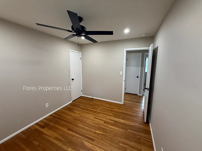1136 Pauline Ave — Photo 15