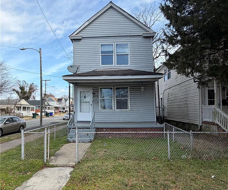 1st image of 2714 Roanoke Ave