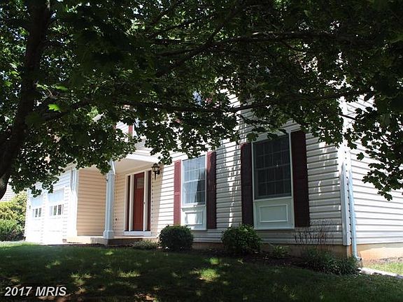 2nd image of 5511 Yellow Rail Ct