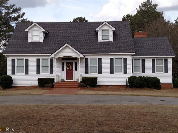 5th image of 60 Laurel Hill Dr