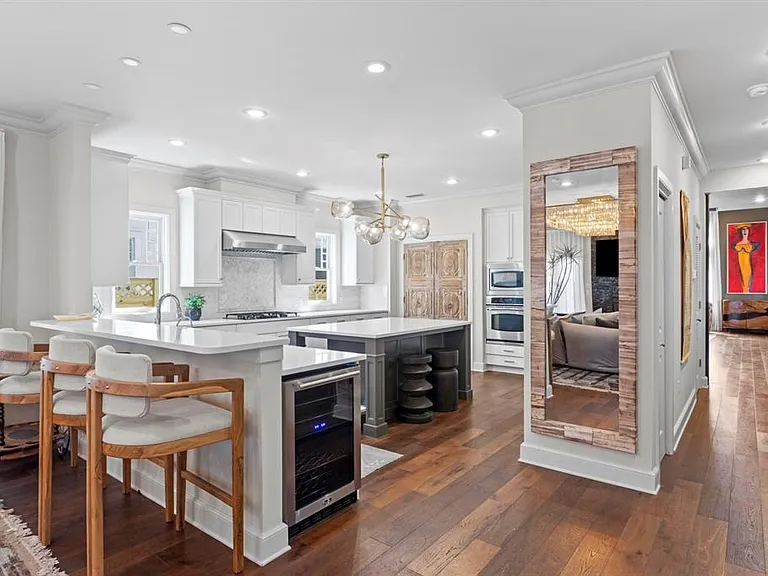 2115 W Watrous Ave — Photo 16