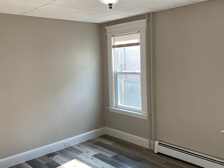 37-39 Benham St #1 — Photo 18